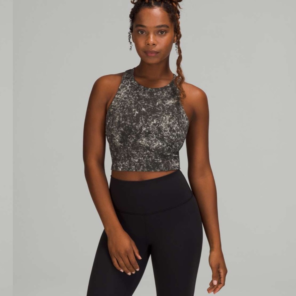 NWT Lululemon Invigorate Training Top Denim Wash 6